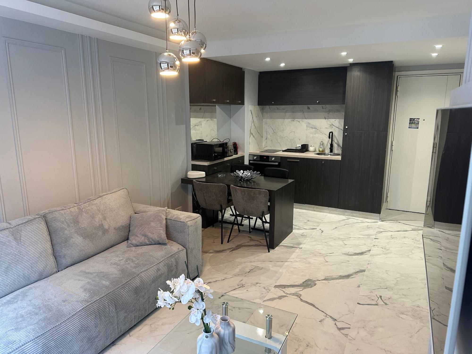 Appartement Position Croisette Martinez ! 150m From The Completely Renovated ! Cannes